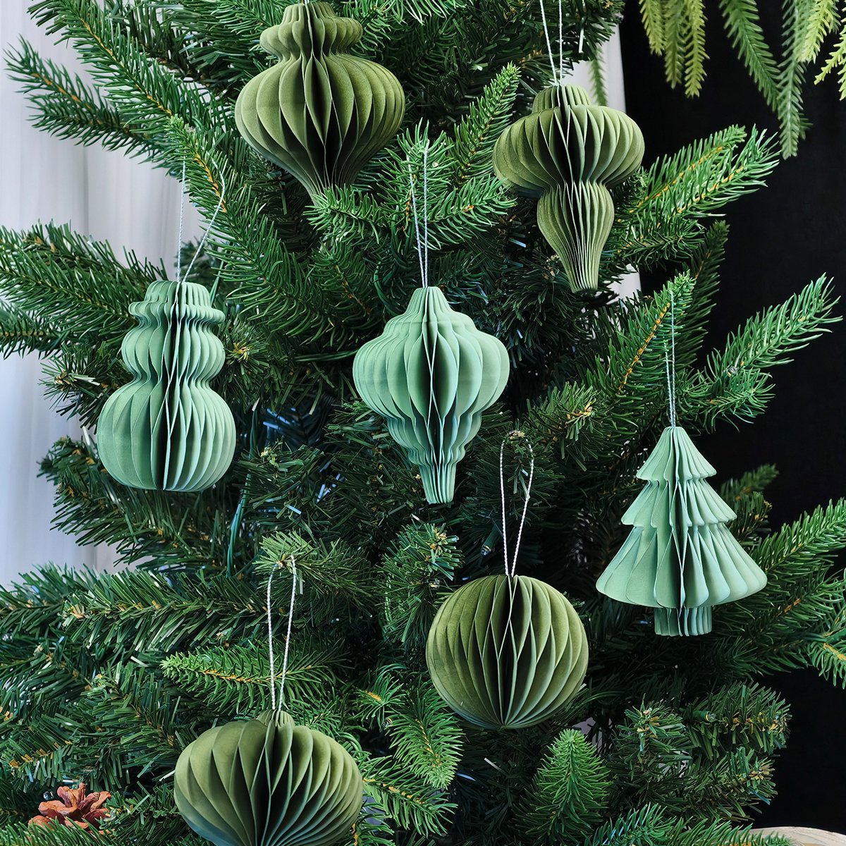 Nordic Modern Polyhedron Honeycomb Christmas Ornaments (PB-CO-03)